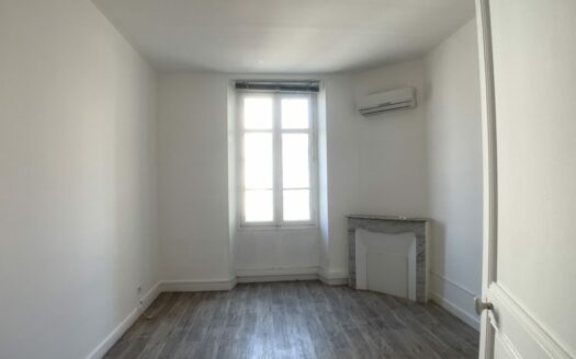 Appartement location a l’année Cannes bld Carnot